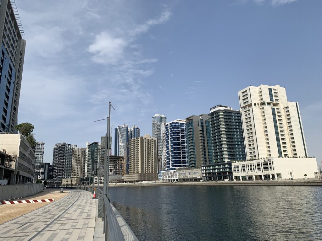 dubai business bay marina