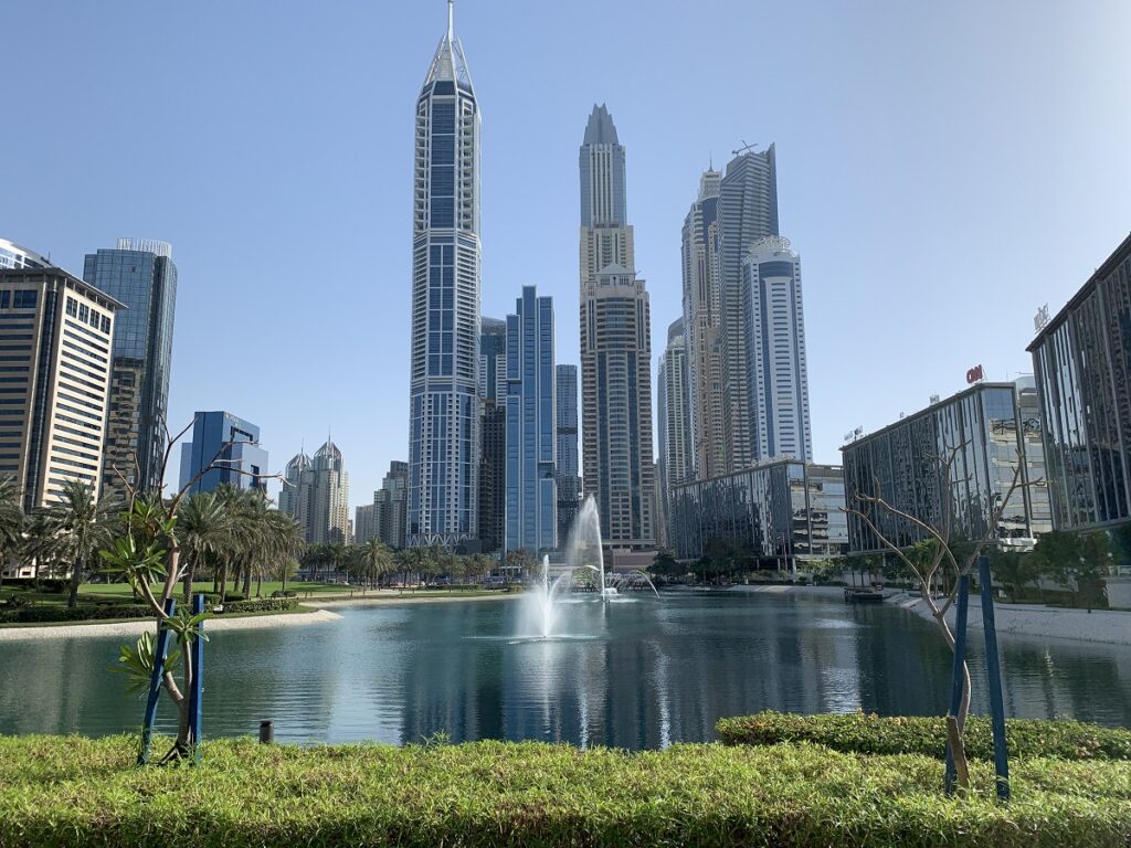 dubai media city close to dubai internet city